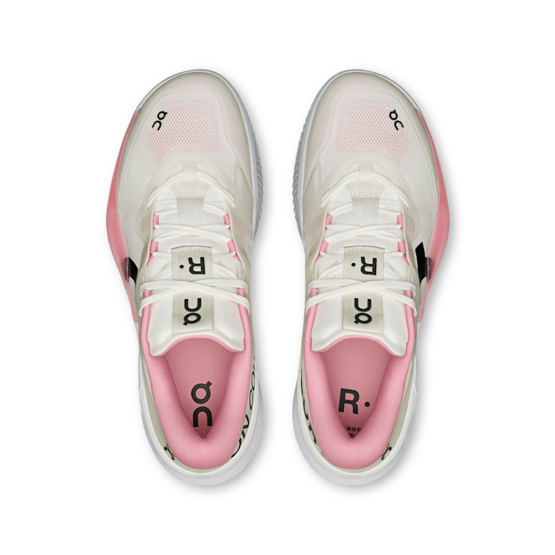 On THE ROGER Pro 3 Clay Ivory 3WG10736036