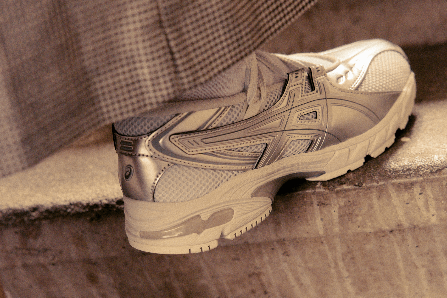 ASICS transformeert de GEL-DS Trainer in een ballet look