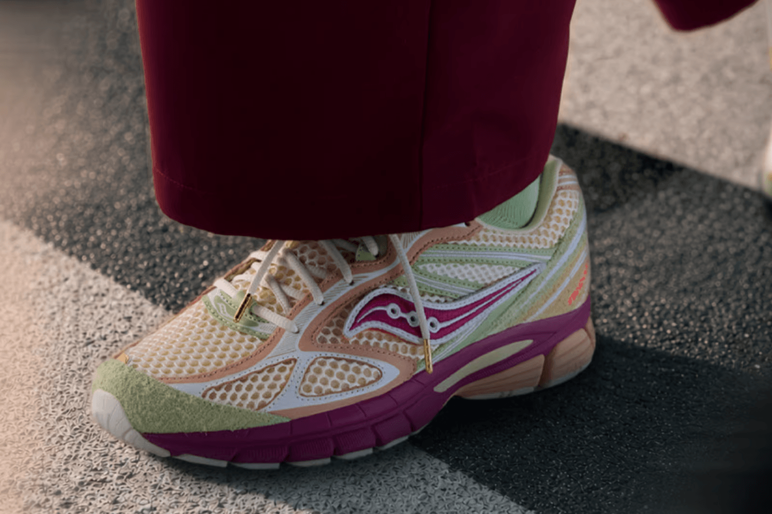 Reelease Reminder: Saucony x Stan Birch ProGrid Guide 7
