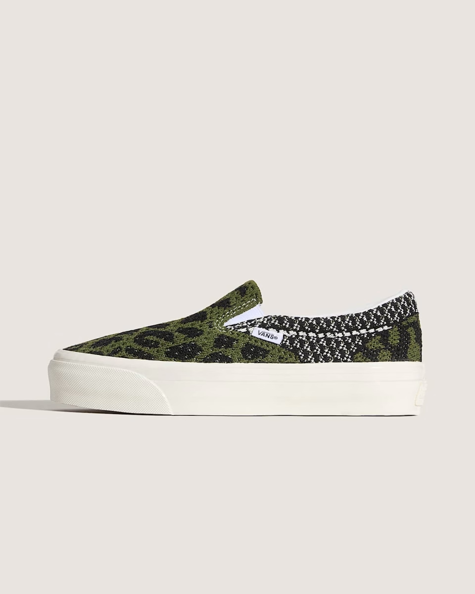 Vans Premium Classic Slip-On 'Black' VN000EDEYJ7