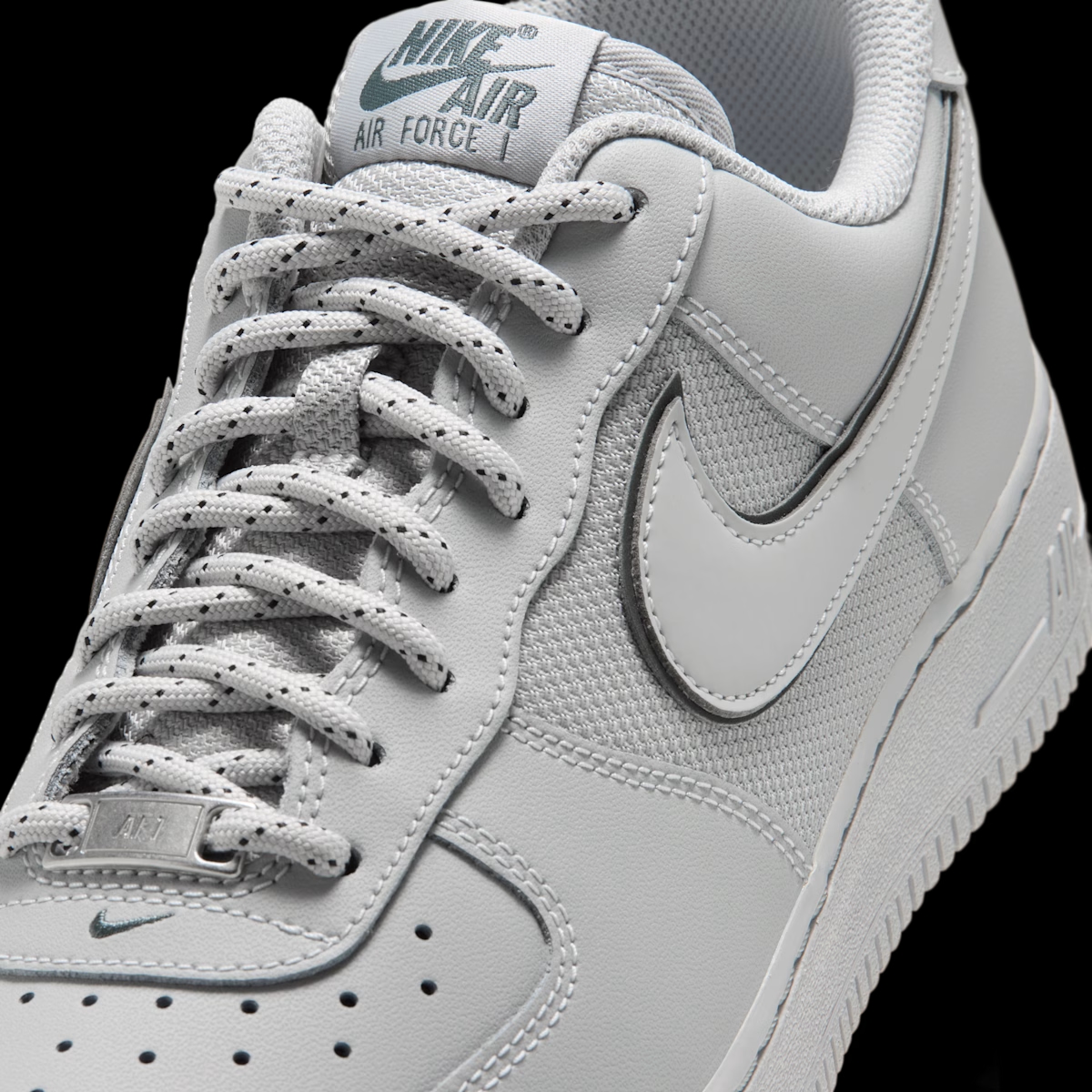 Nike Air Force 1 '07 LV8 IV3415-001