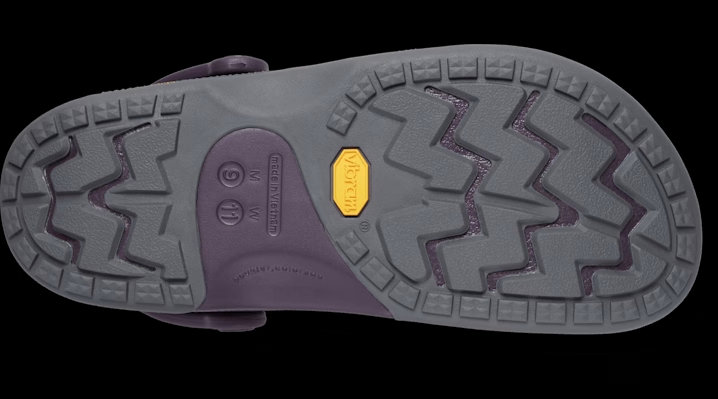 Crocs Classic EXP Clogs 'Currant' 212793-7EX