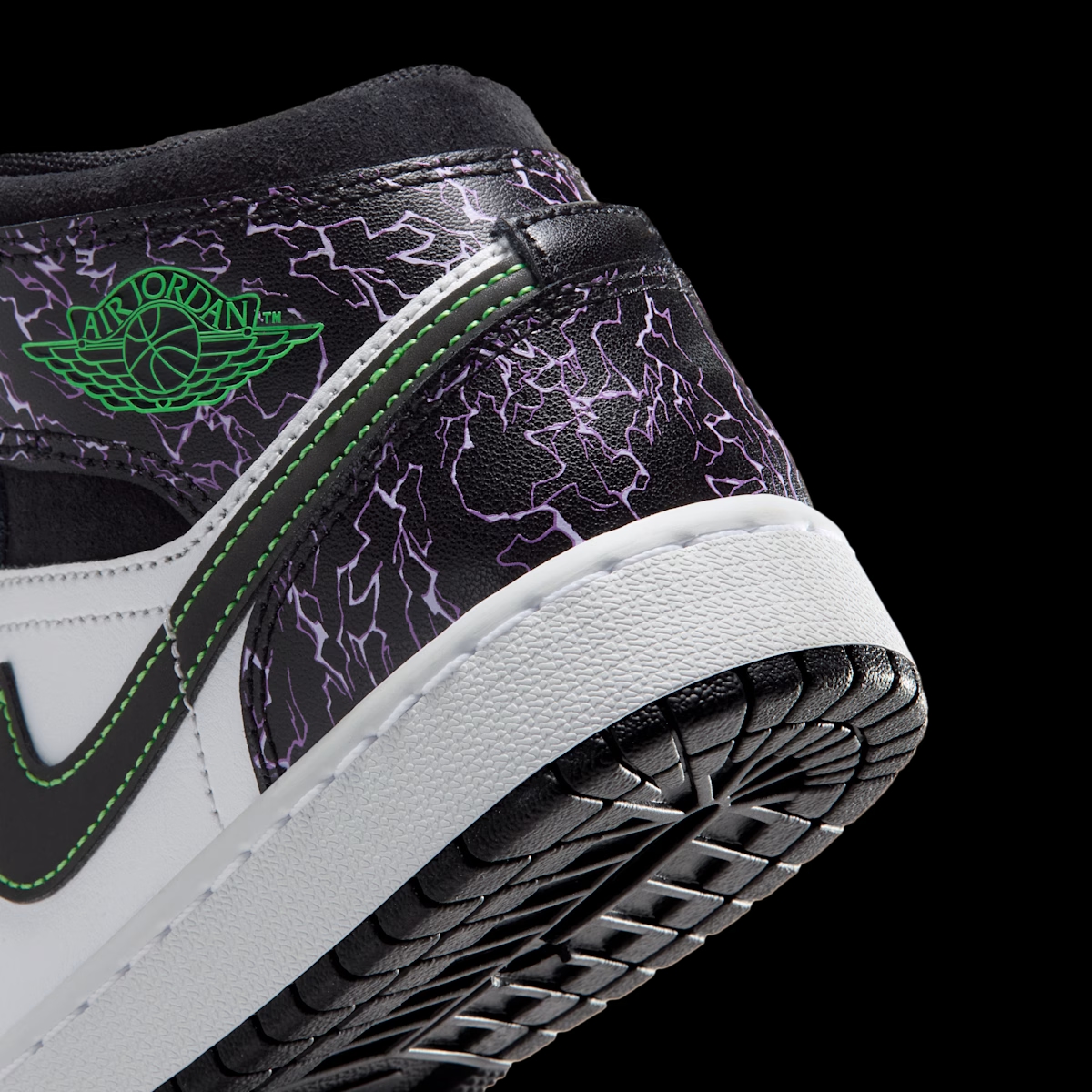 Air Jordan 1 Mid SE IQ5514-001