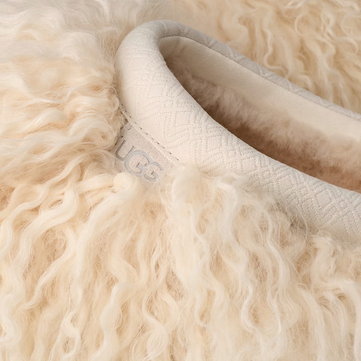 UGG® Tazz Fluff Momma 'Cream' 1179371-CRM