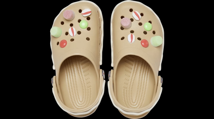 Crocs Classic Gingerbread Clogs 'Beige' 214060-205