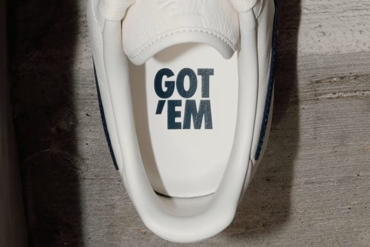 Nike Air Force 1 Friends & Family eert de SNKRS-community