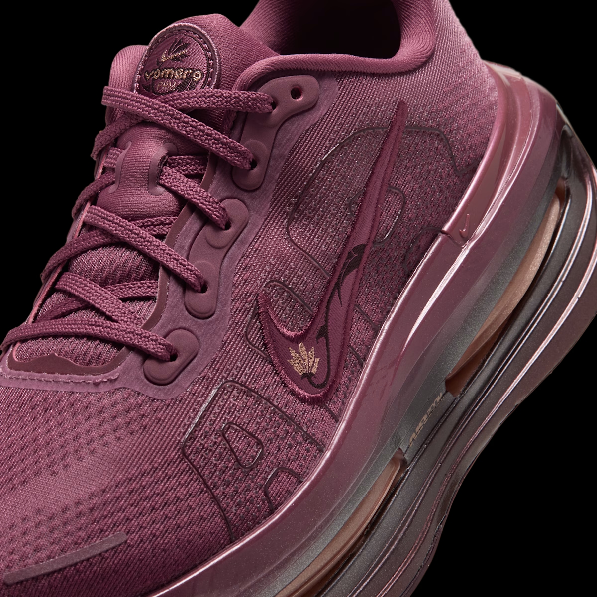 Nike Wmns Vomero Premium 'Pink Smoke' IQ7608-600