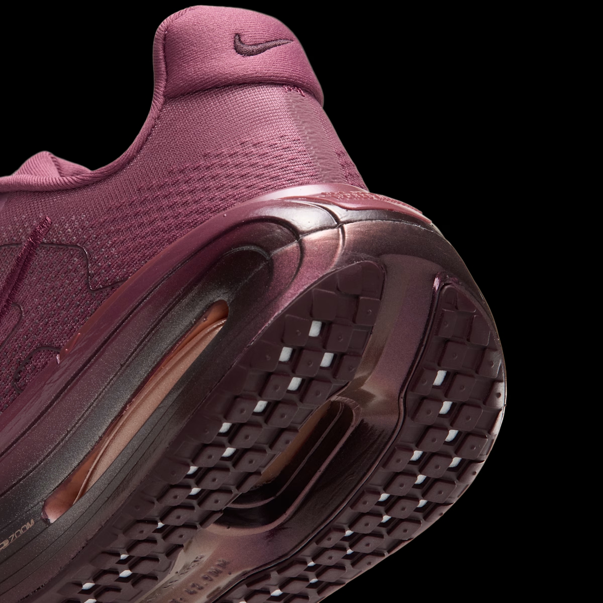 Nike Wmns Vomero Premium 'Pink Smoke' IQ7608-600
