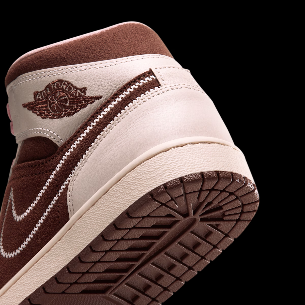 Air Jordan 1 Mid SE 'Cacao Wow' IQ7607-200