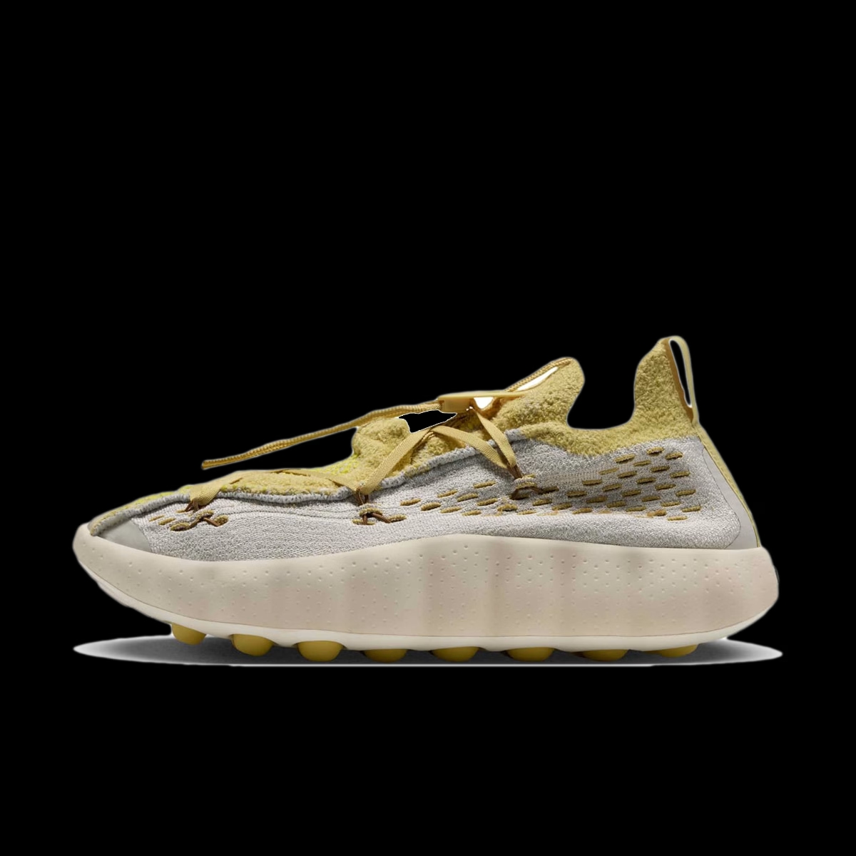 Nike Mind 002 Flyknit 'Light Bone & Saturn Gold' IR2176-003