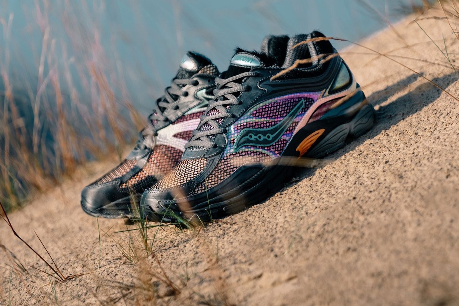 Der afew x Saucony ProGrid Omni 9 ist von einer Wespe inspiriert