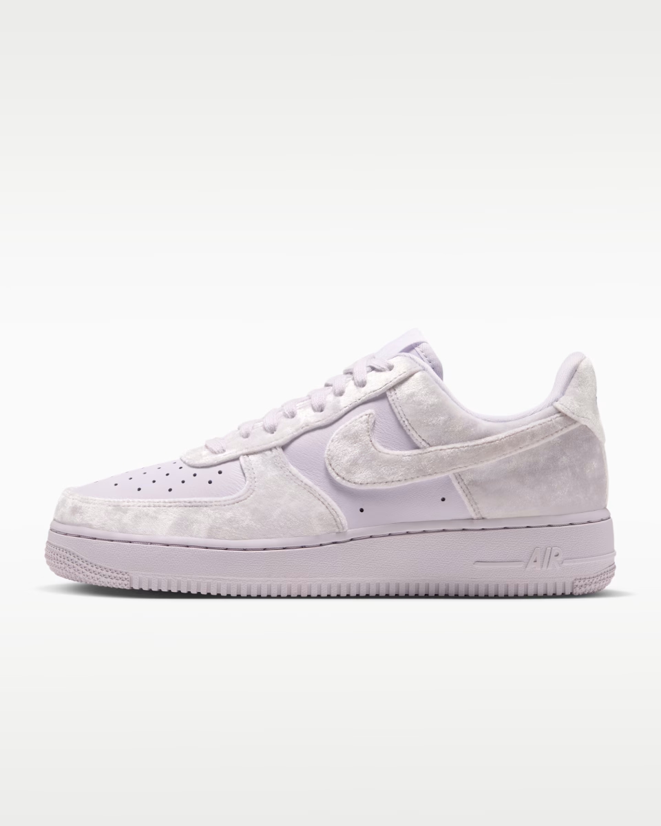 Nike Air Force 1 '07 SE Velvet 'Barely Grape' IX5100-500