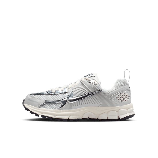 Nike Vomero 5 photon dust/chrome/gridiron/sail IM9467001