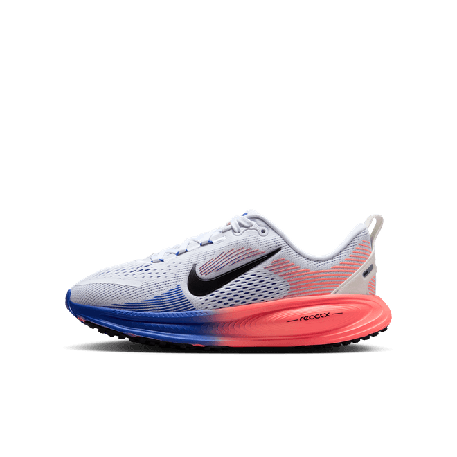 Nike Vomero 18 Older Kids' Road HQ2157-115