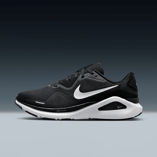 Nike Structure 26 HQ2588-001