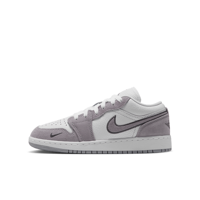 Nike Air Jordan 1 Low SE Older Kids' IX3960-100