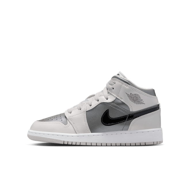 Nike Air Jordan 1 Mid SE Older Kids' HV4400-014