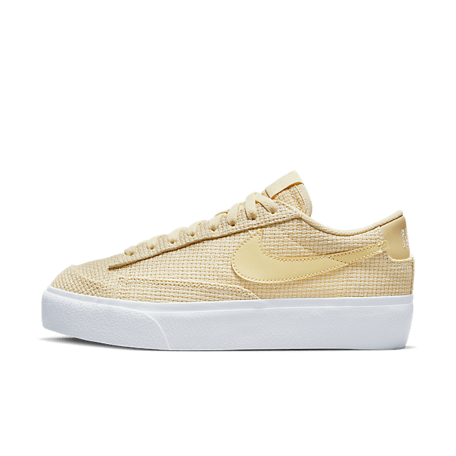 Nike WMNS Blazer Low Platform ESS DN0744-700
