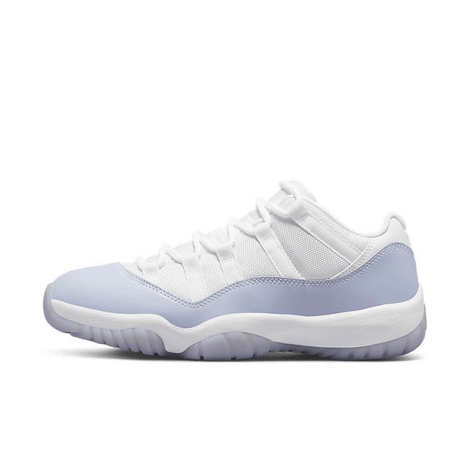 Air Jordan 11 Retro Low WMNS 'Pure Violet' AH7860-101