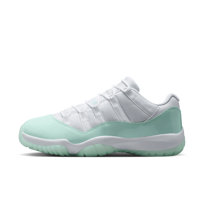 Air Jordan 11 Retro Low "Igloo" AH7860-103