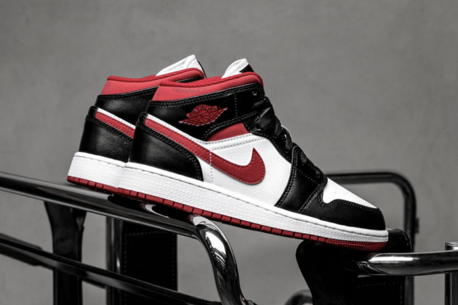 De 10 populairste Nike Air Jordan 1 Mid's van 2021