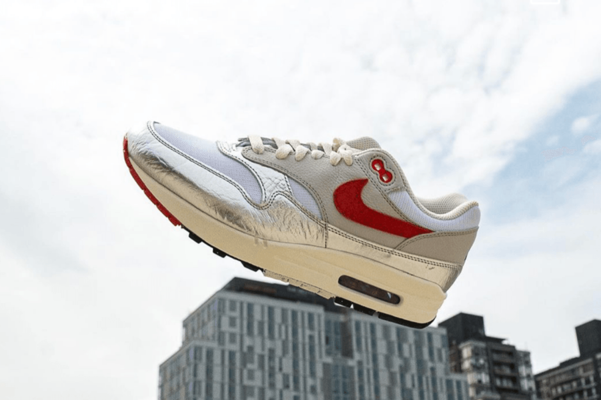De Nike Air Max 1 arriveert in een &#8216;Hot Sauce&#8217; colorway
