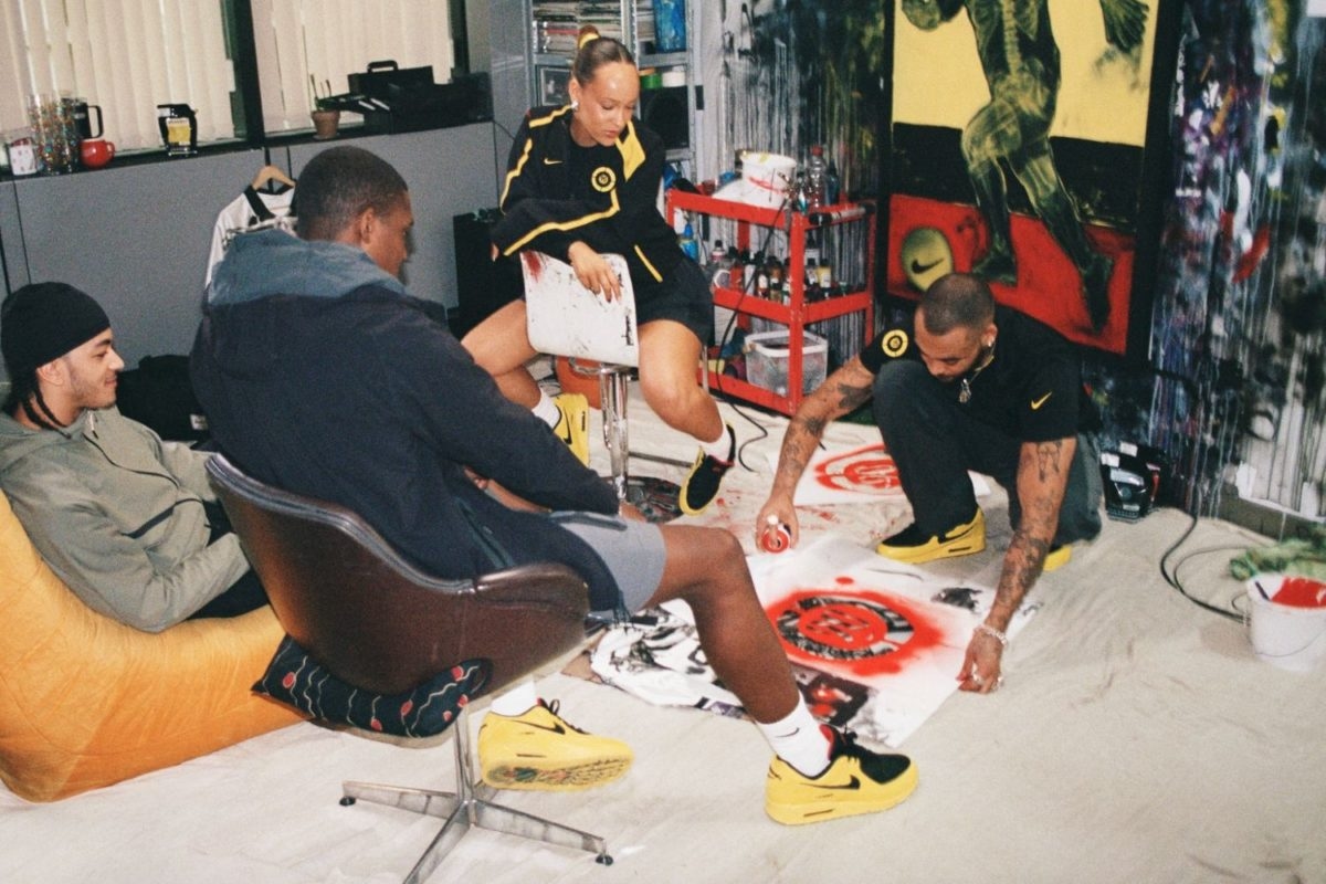 Nike herleeft voetbaliconen met de Air Max 90 ‘T90 Zest’ en ‘Bright Citrus Hypervenom’