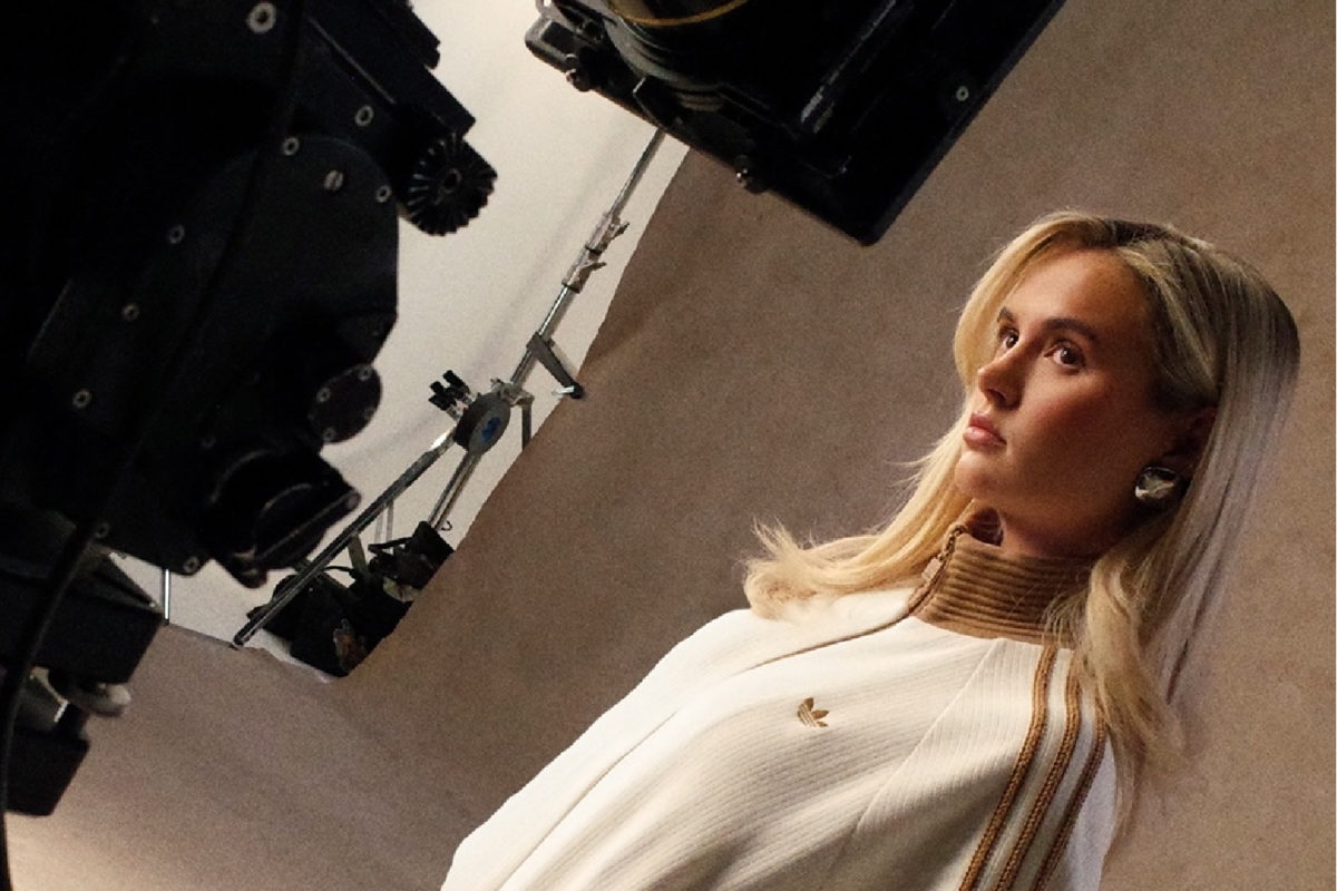 Molly-Mae x adidas Originals maakt eindelijk zijn debuut