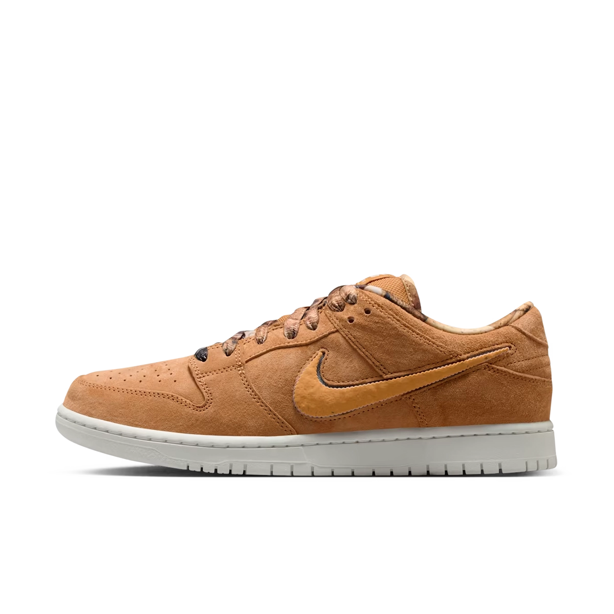 NOTE Manchester x Nike SB Dunk Low 'Flax' IO9508-200
