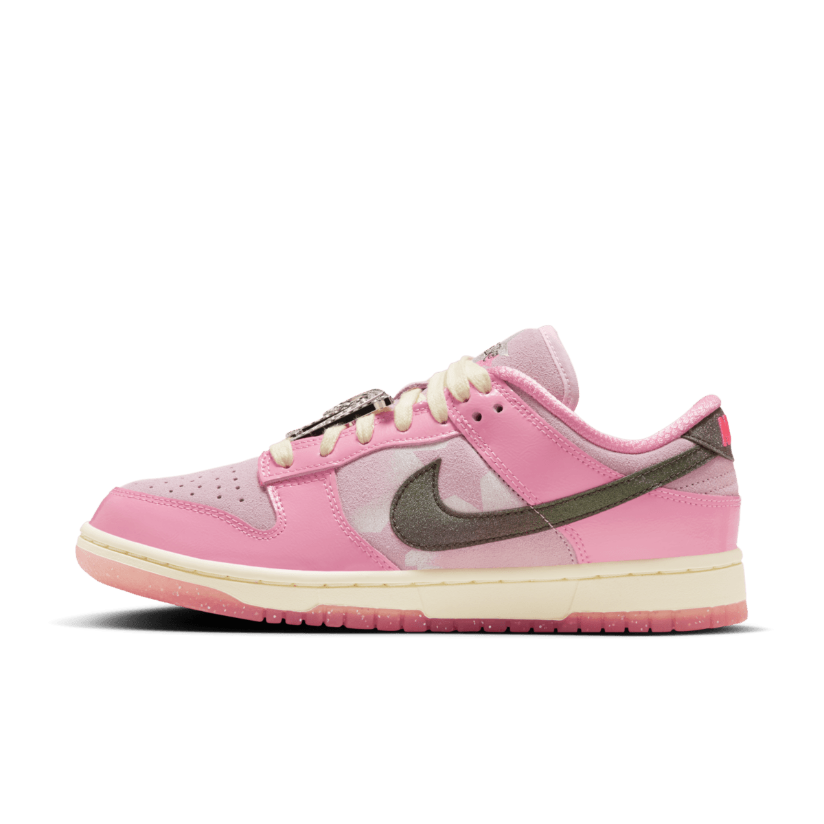 Nike Dunk Low WMNS 'Barbie' FN8927-621