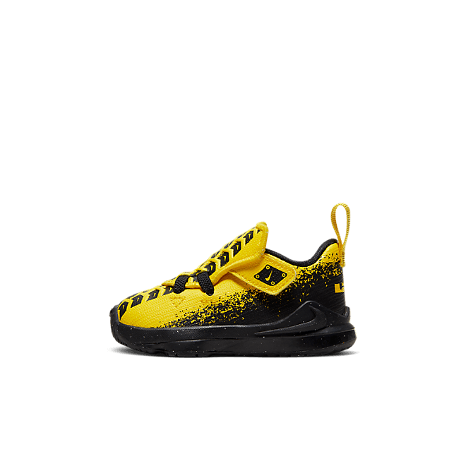LeBron 17 Super Vroom CK0611-700