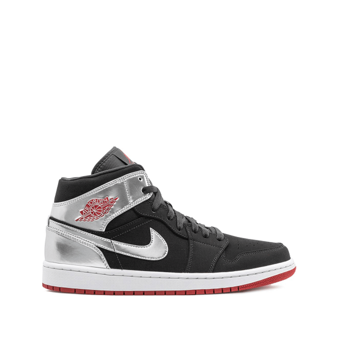 Jordan Air Jordan 1 Mid 554724057