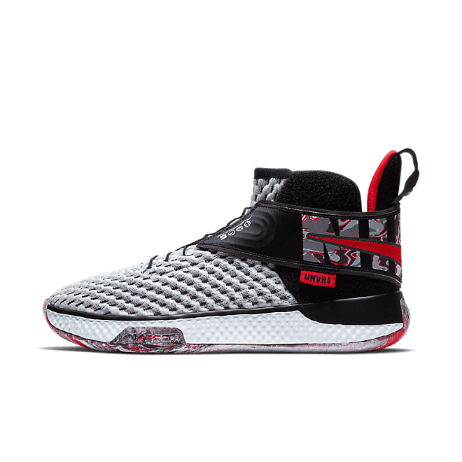 Nike Air Zoom UNVRS CQ6422-100