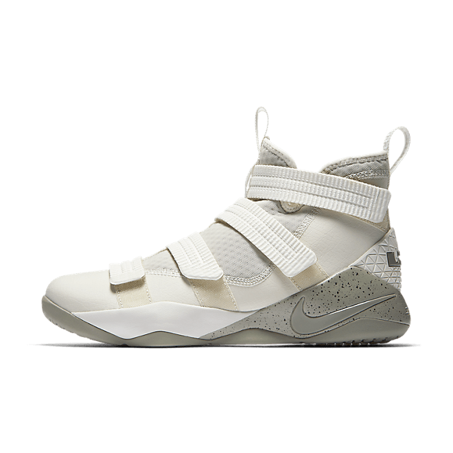 Nike LeBron Soldier Xi Sfg Light Bone/Dark Stucco-Black 897646-005