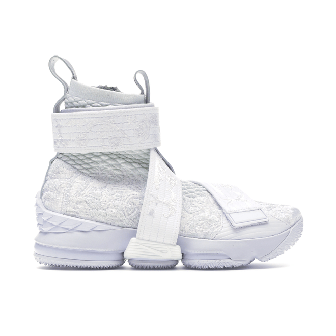 Nike LeBron 15 Lifestyle KITH City of Angels AO1068-103
