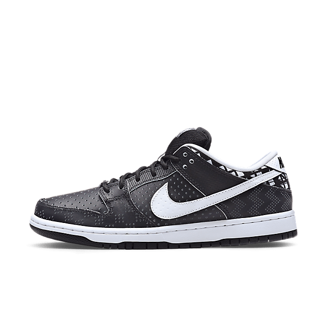 Nike Dunk SB Low BHM 2015 745956-010