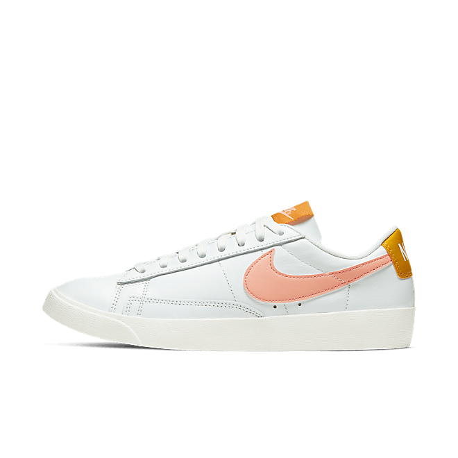 Nike Blazer Low Summit White Pink Quartz (W) AV9370-112
