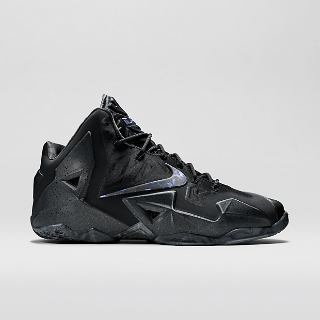 Nike LeBron 11 Blackout 616175-090