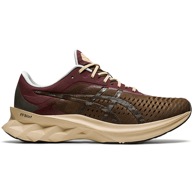 Asics Novablast Affix Brown 1021A467-200
