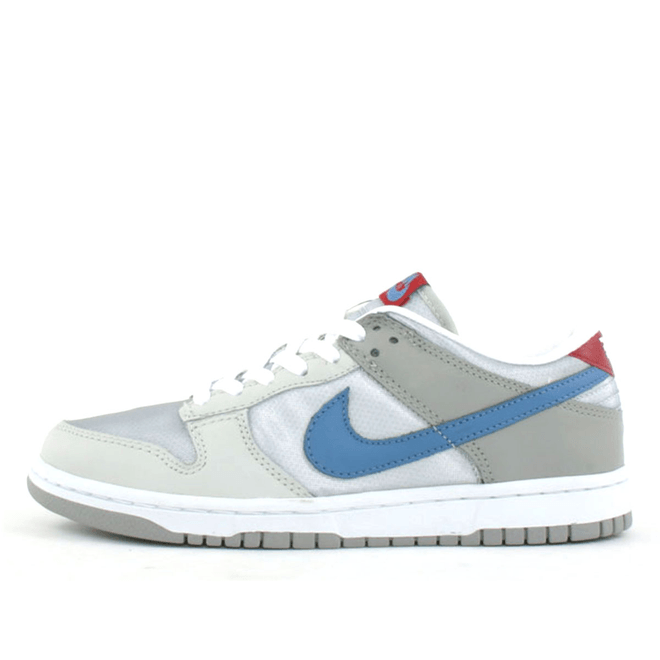 Dunk Low 'Silver Surfer' (2003) 304714-041