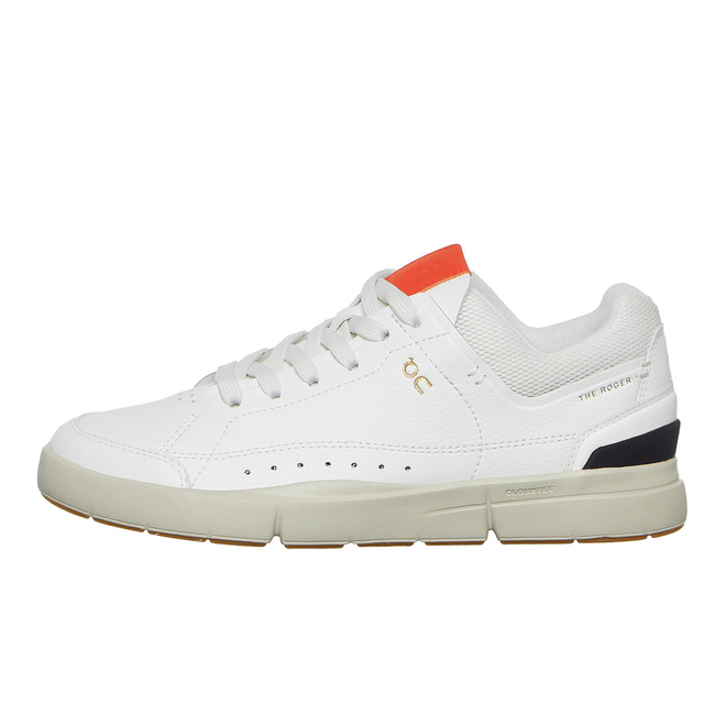 On The Roger Centre Court WMNS 48.99154