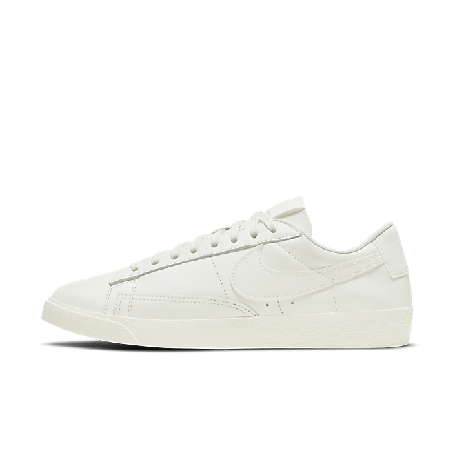 Nike Blazer Low LE Sail Leather (W) AV9370-120
