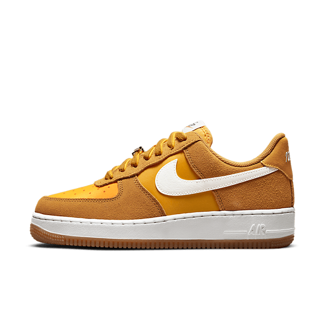Nike Air Force 1 07 First Use University Gold (W) DA8302-700