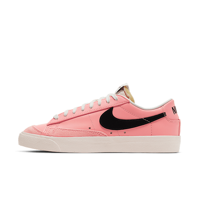 Nike Womens WMNS Blazer Low '77 'Light Atomic Pink' Light Atomic Pink/Solar Flare/Black DJ5935-600
