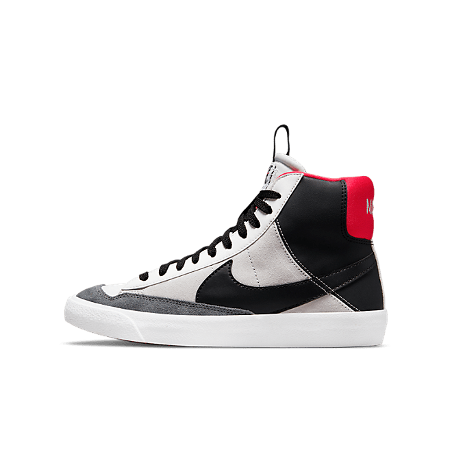 Nike Blazer Mid '77 SE D DH8640-100