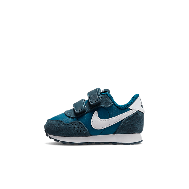 Nike MD Valiant CN8560-405