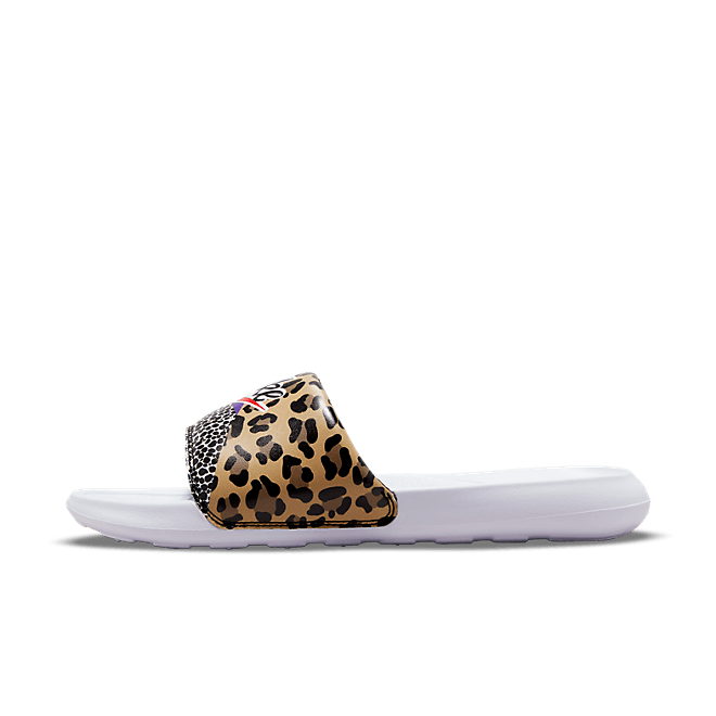 Nike Victori One CN9676-104