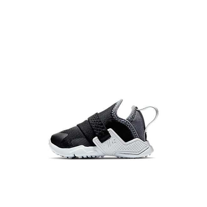 nike running shoes with just do it strap