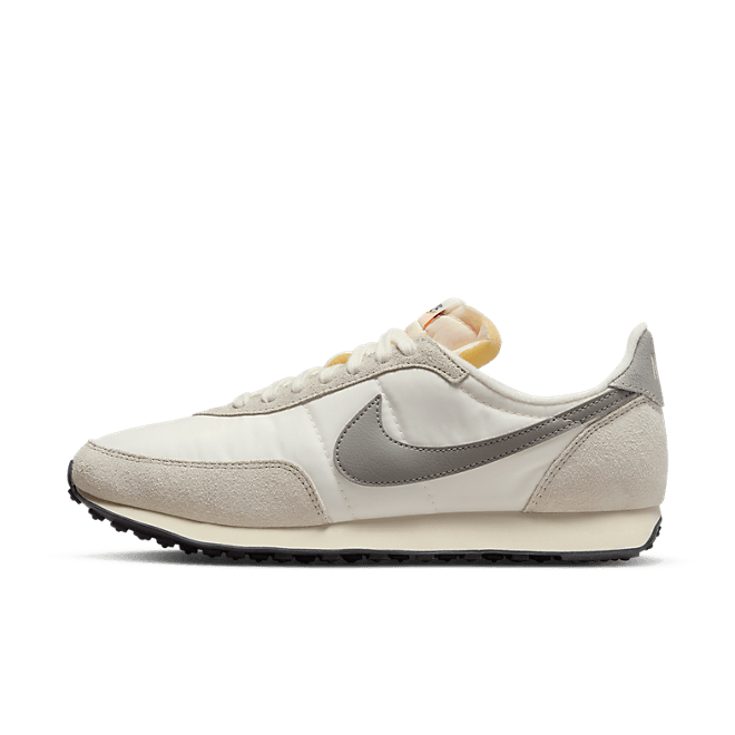 Nike Waffle Trainer 2 Sail Lightbone DM0180-100
