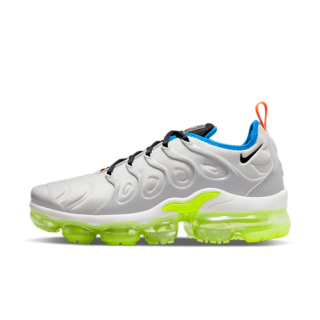 Nike Air VaporMax Plus Photon Dust Volt (W) DQ4695-001